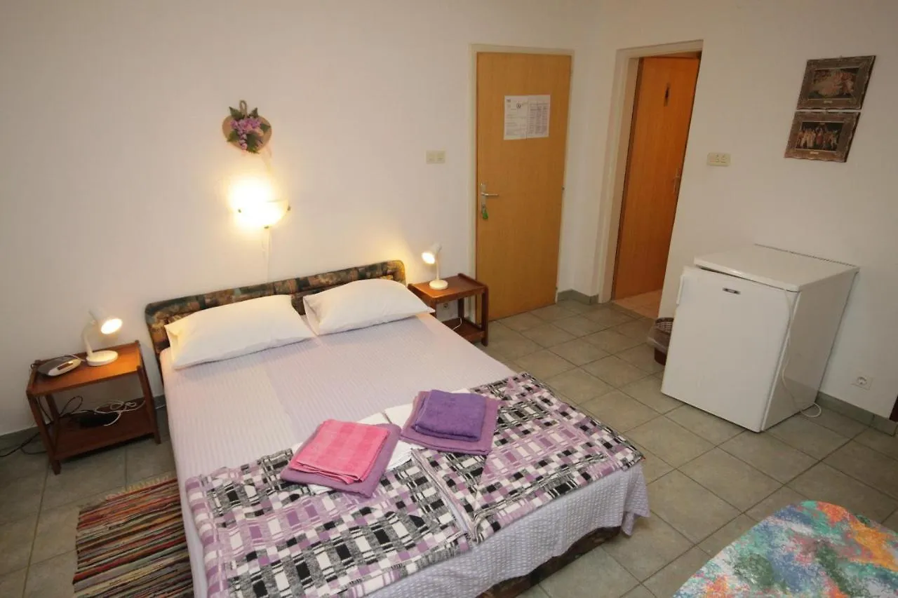Studio Mali Losinj 7953B 0*,  Croatia